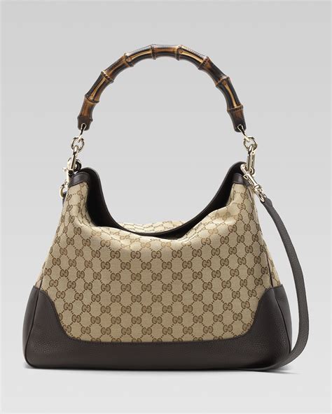 Gucci Diana medium shoulder bag in light beige 